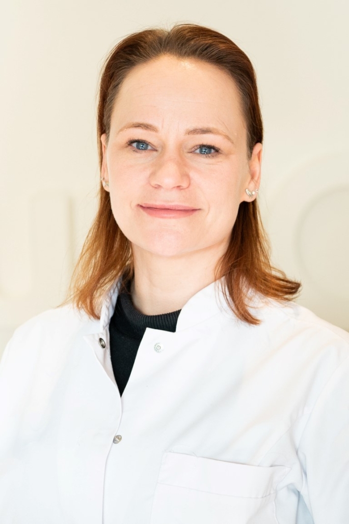 N. de Ruiter, Physician assistant